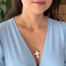 Colar Difusor de Óleo Essencial em Porcelana no Formato Cruz