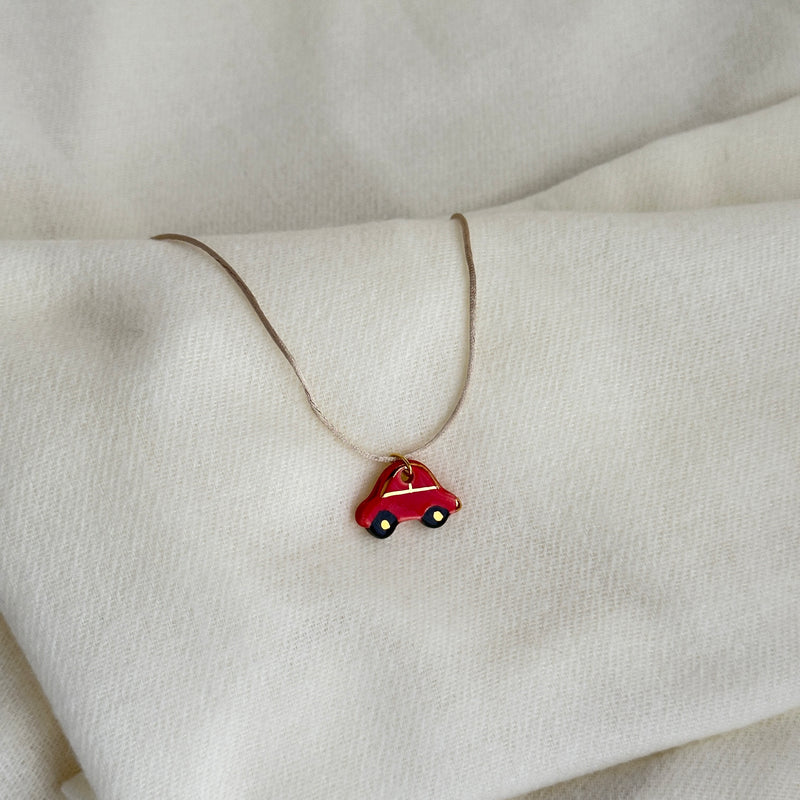 Colar Difusor Infantil de Óleo Essencial no Formato Carro