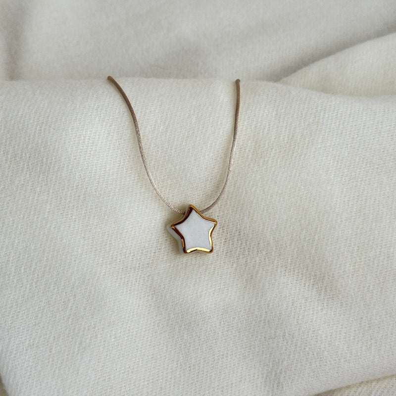 Colar Difusor Infantil de Óleo Essencial no Formato Estrelinha