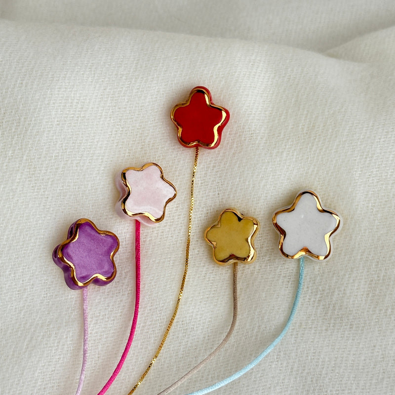 Colar Difusor Infantil de Óleo Essencial no Formato Florzinha