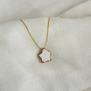 Colar Difusor Infantil de Óleo Essencial no Formato Florzinha