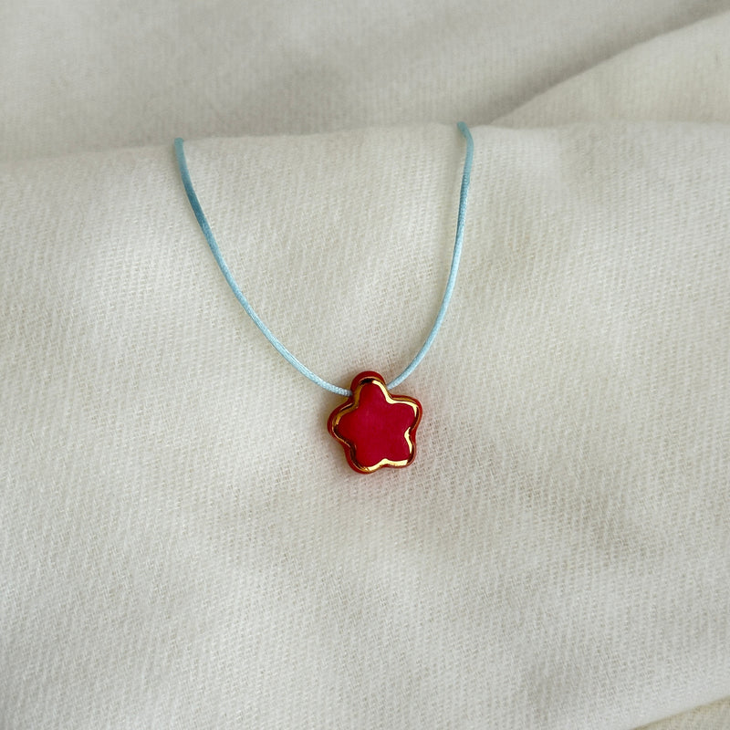 Colar Difusor Infantil de Óleo Essencial no Formato Florzinha