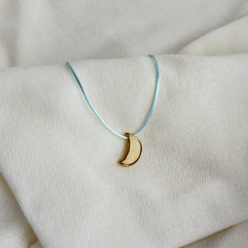 Colar Difusor Infantil de Óleo Essencial no Formato Lua