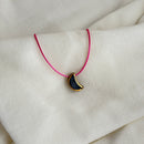 Colar Difusor Infantil de Óleo Essencial no Formato Lua