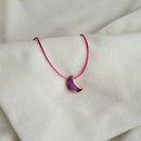 Colar Difusor Infantil de Óleo Essencial no Formato Lua