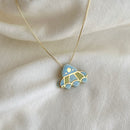 Colar Difusor Infantil de Óleo Essencial no Formato Nave Espacial