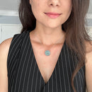 Colar Difusor de Óleo Essencial em Porcelana no Formato Círculo